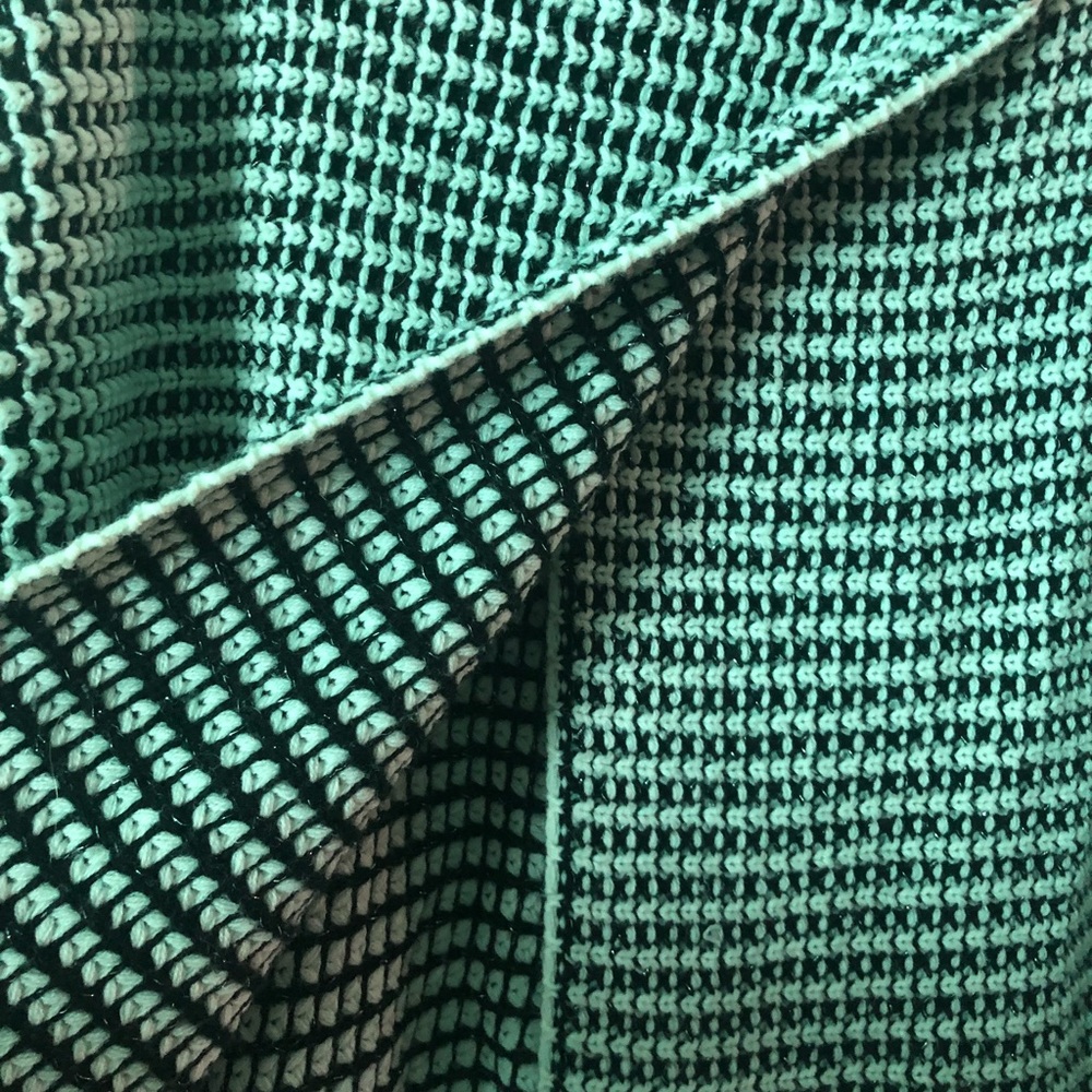 Sweater - Picture 2 of 5